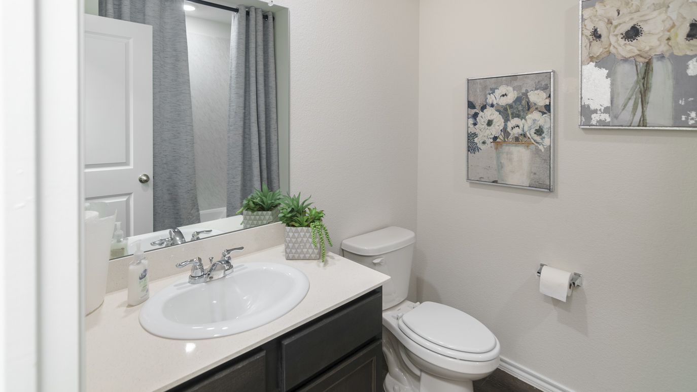 X40D secondary bathroom