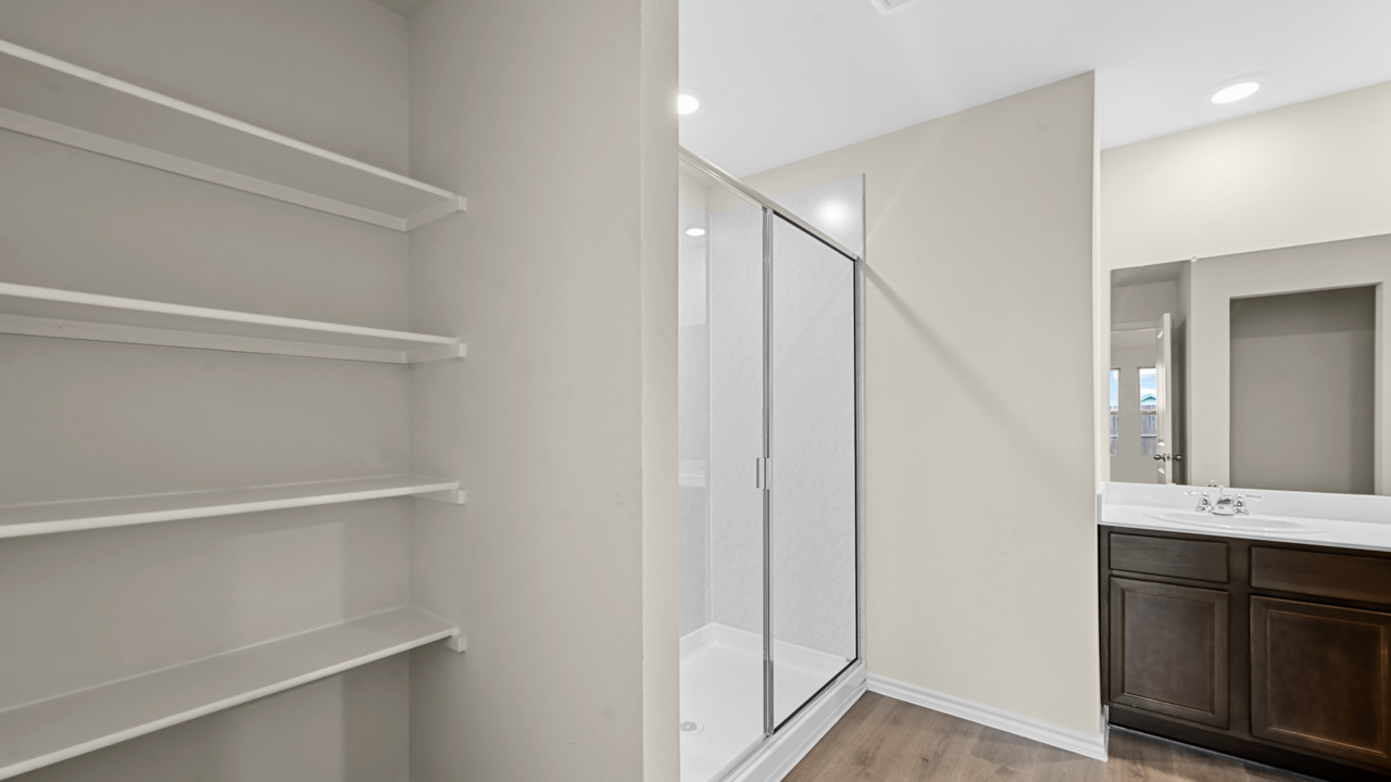 X40I primary bathroom