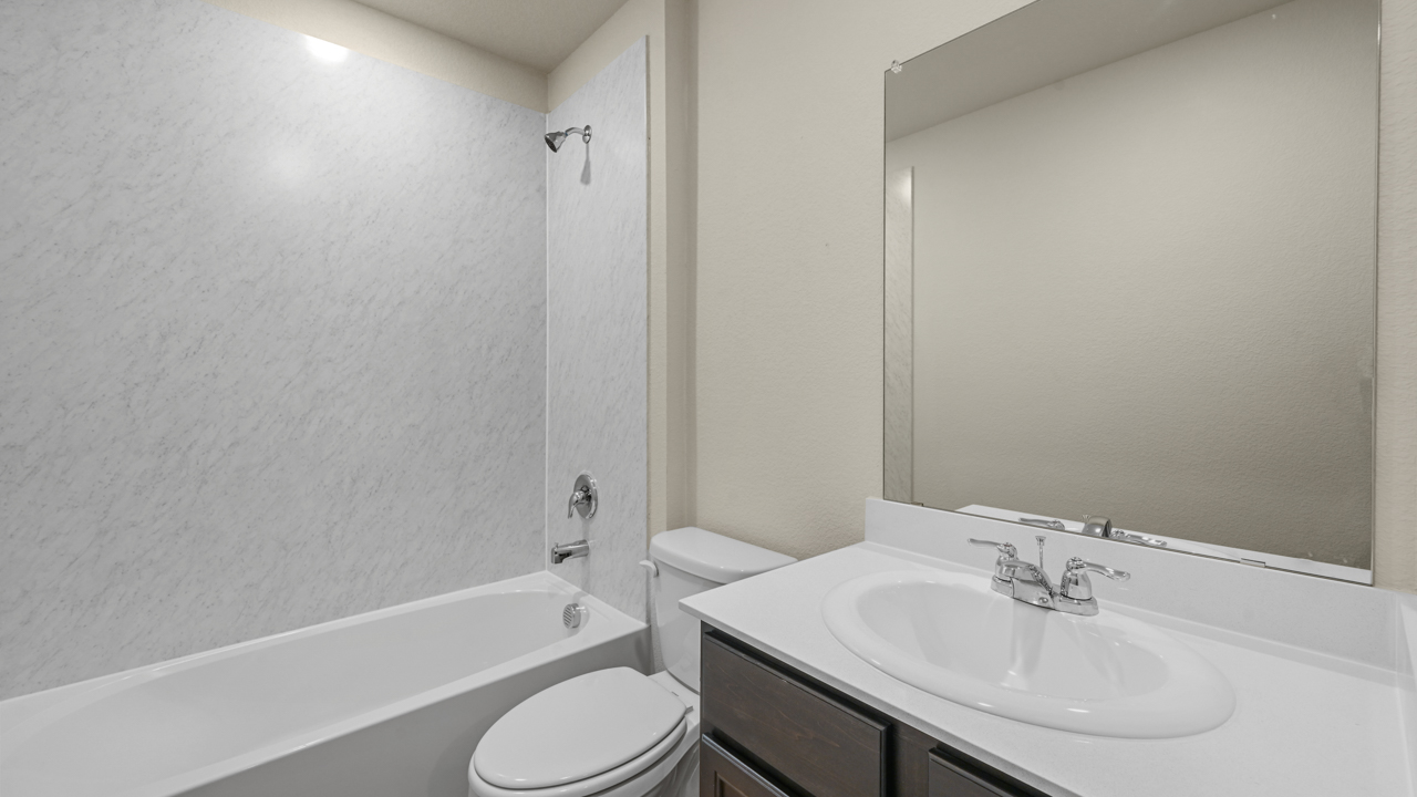 X40I secondary bathroom