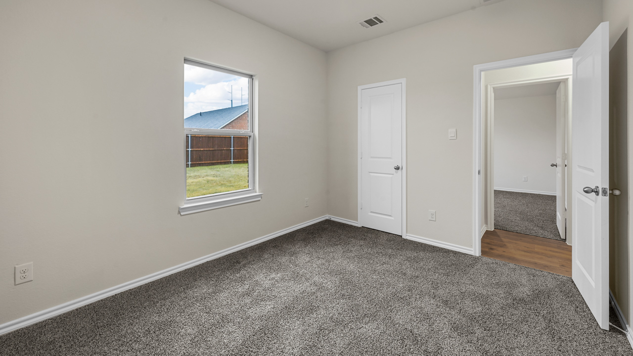 1519 secondary bedroom