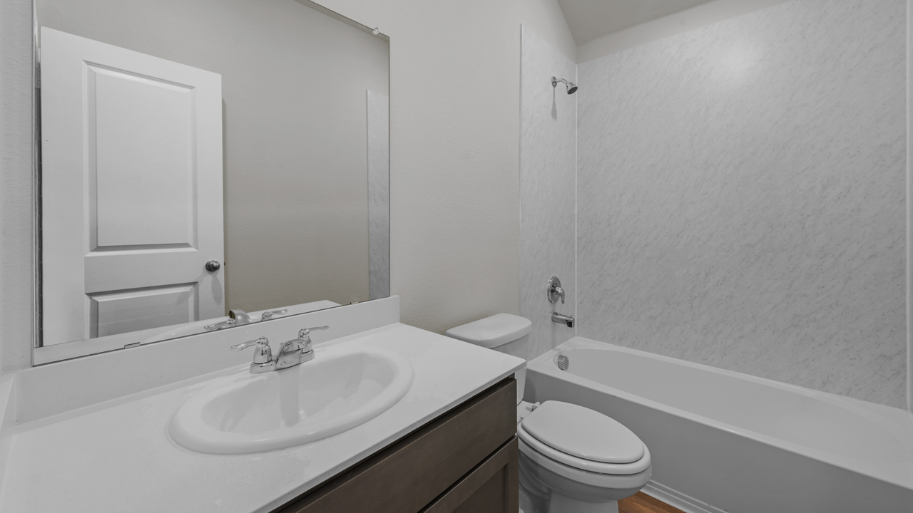 1519 secondary bathroom