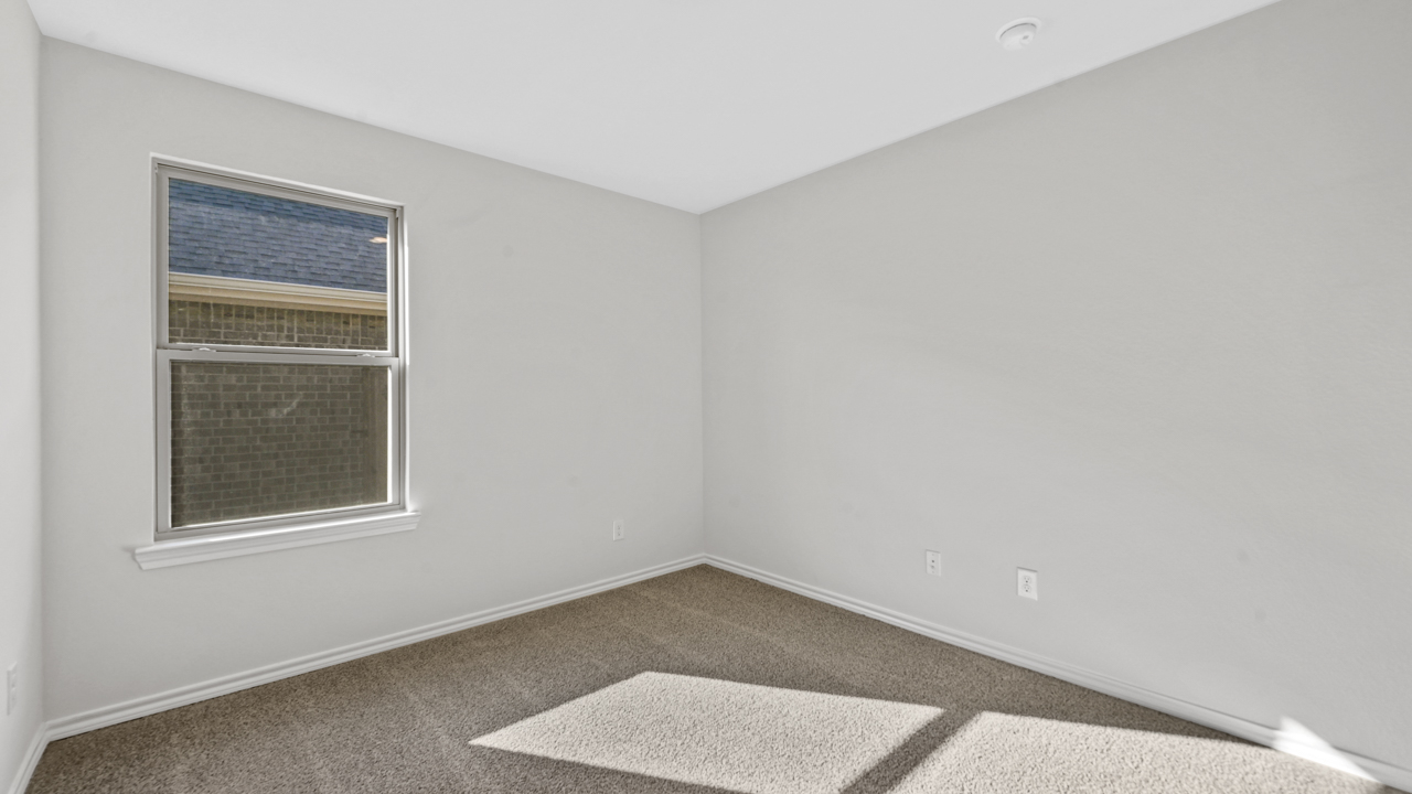 X30B secondary bedroom