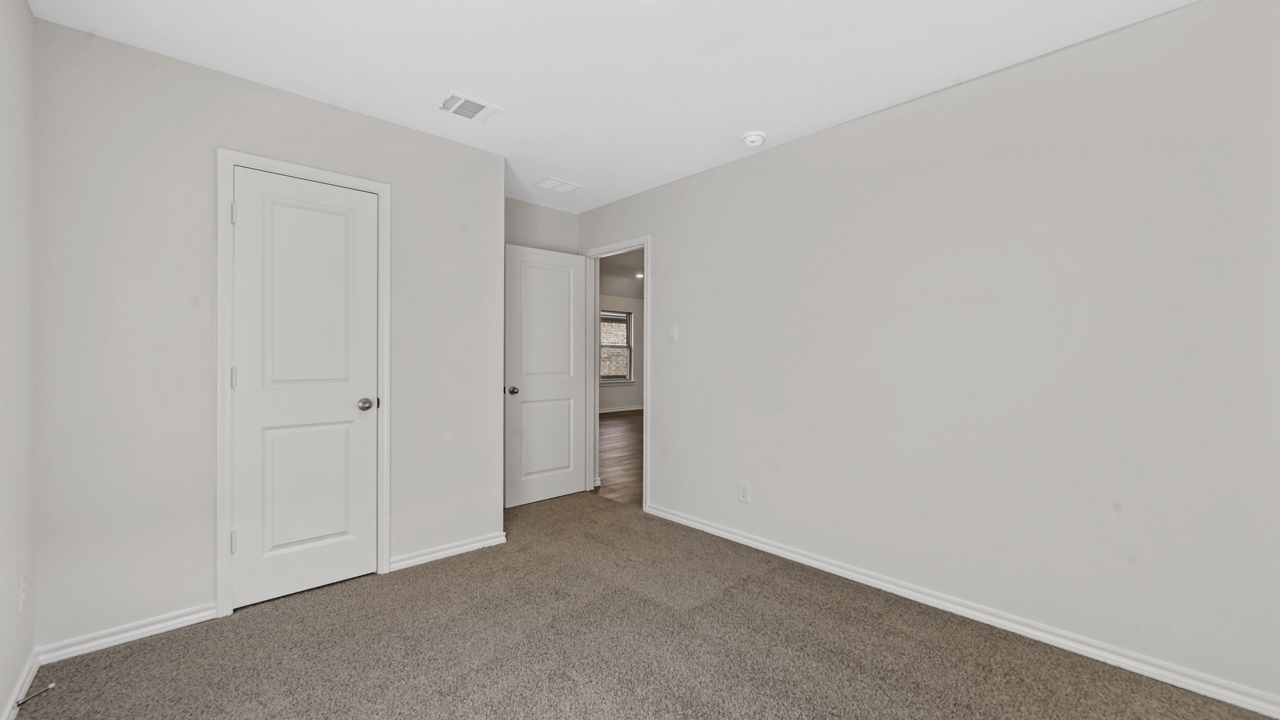 X30B secondary bedroom