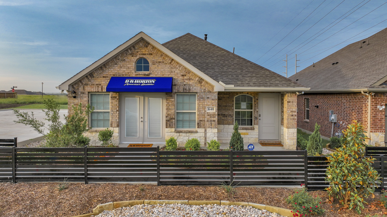 New Homes in Elevon Lavon, TX D.R. Horton