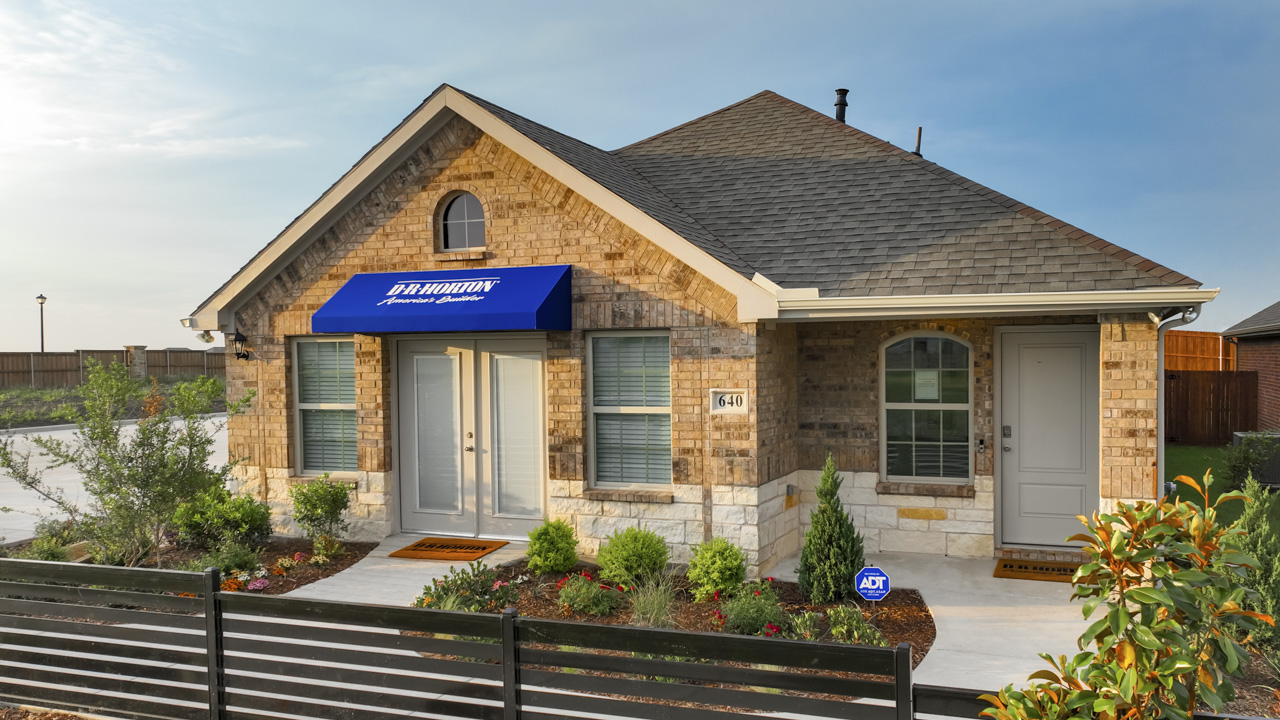 New Homes in Elevon Lavon, TX D.R. Horton