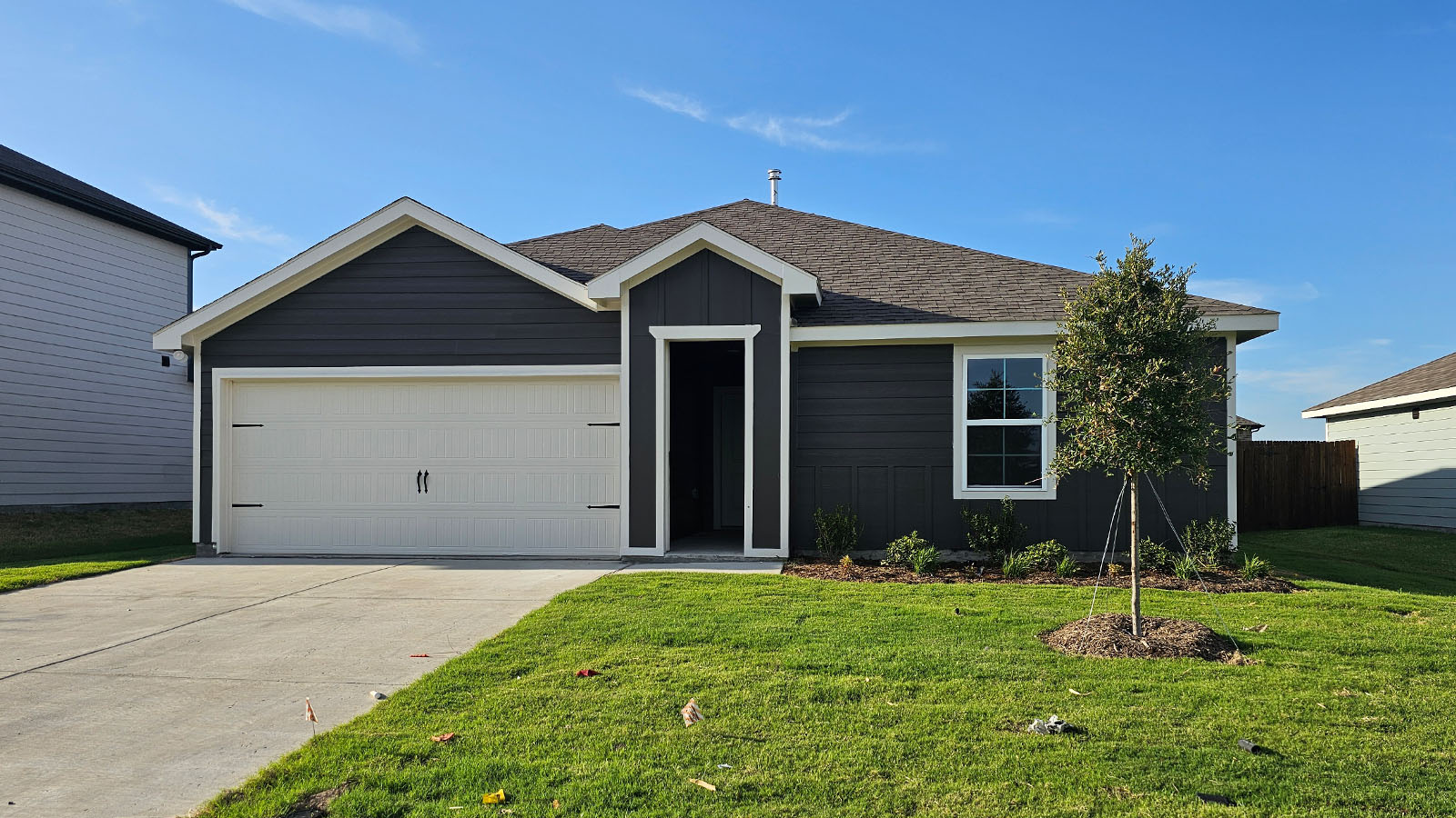 204 Saddle Blanket Dr exterior