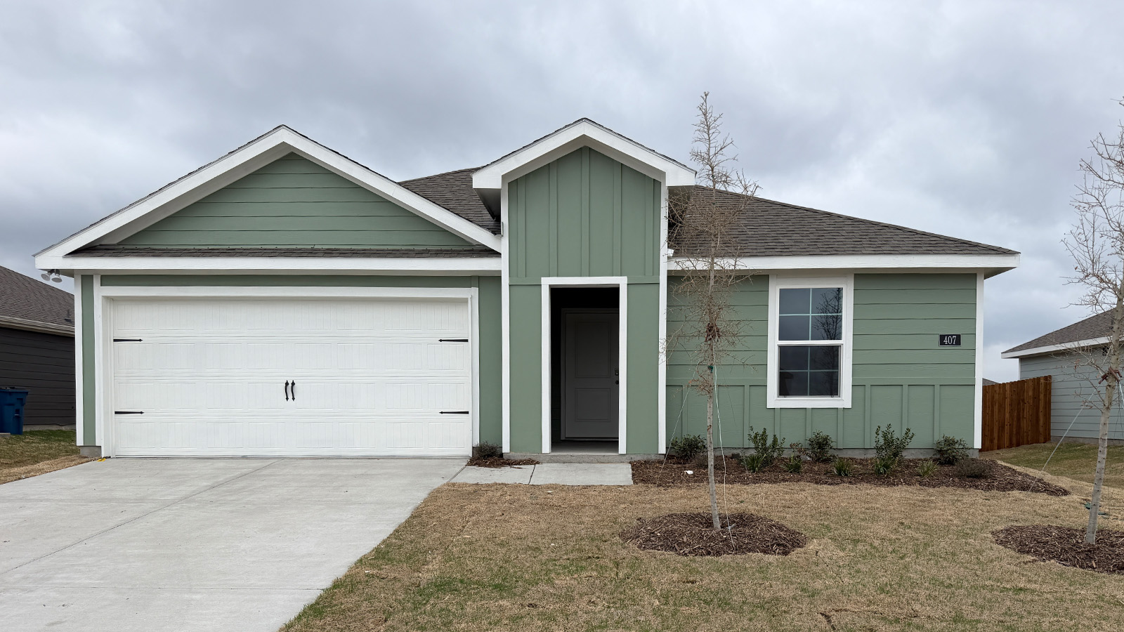 single story home with 2 car garage