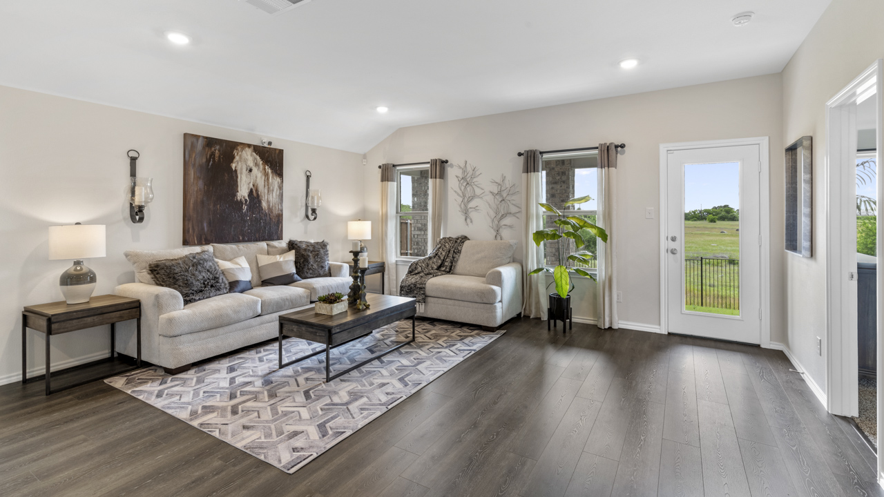 X40K open concept living area