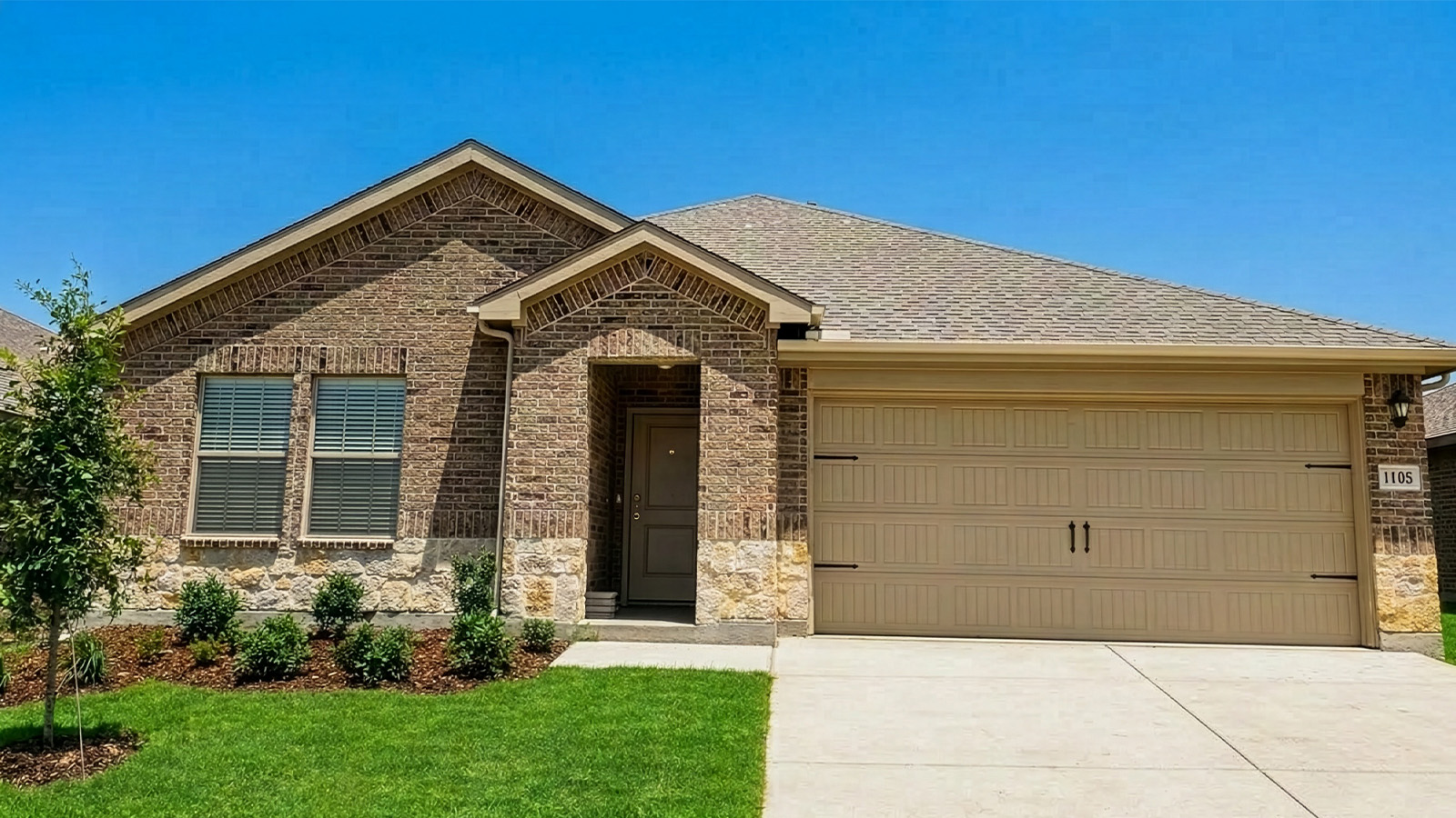 1105 Stella Drive exterior