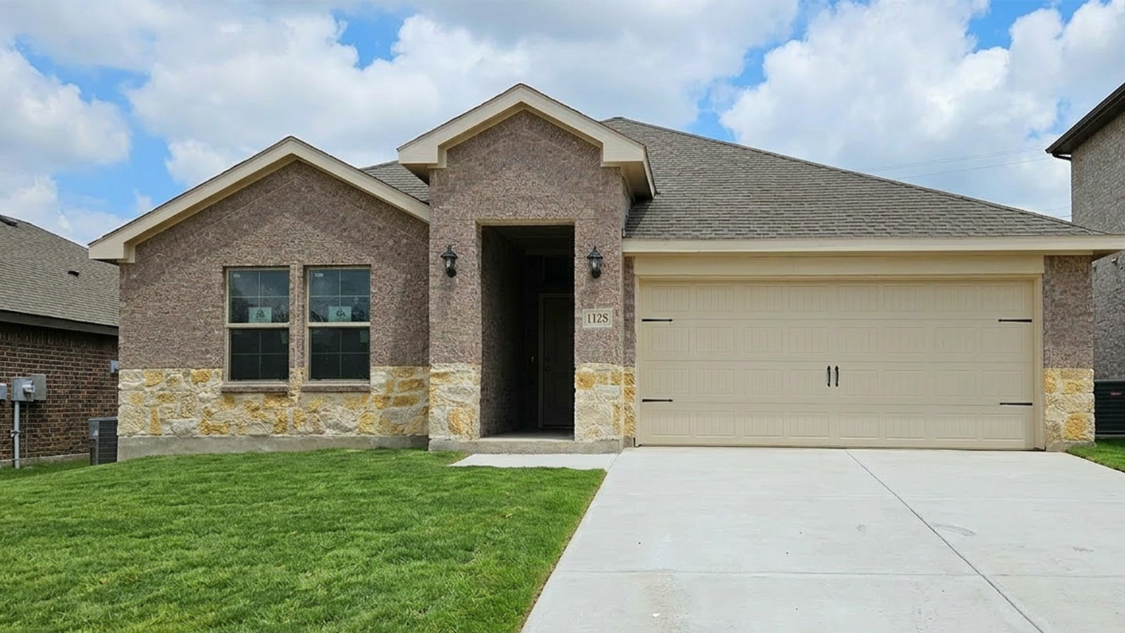 1125 Stella Drive exterior