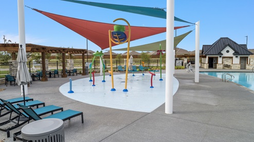 Riverfield Community Kids Splash Pad and amenity center