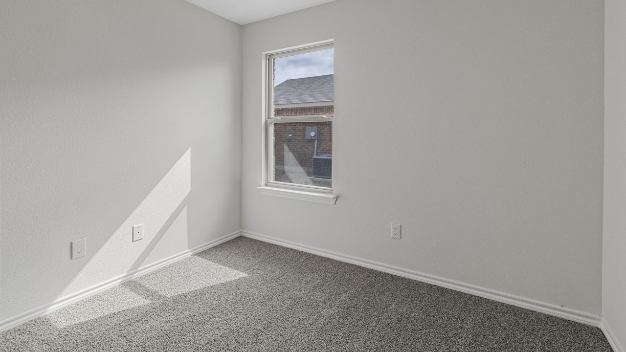 X40H secondary bedroom