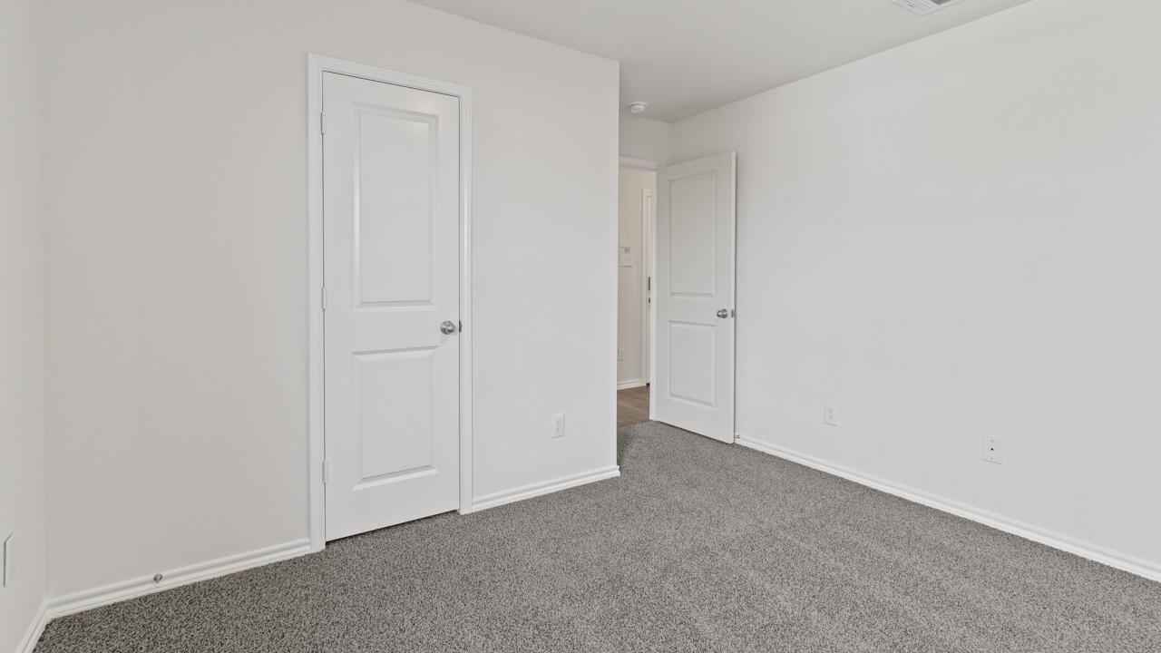 X40H secondary bedroom