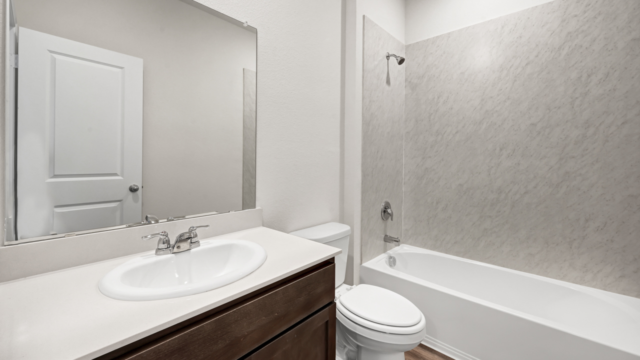 X40N secondary bathroom