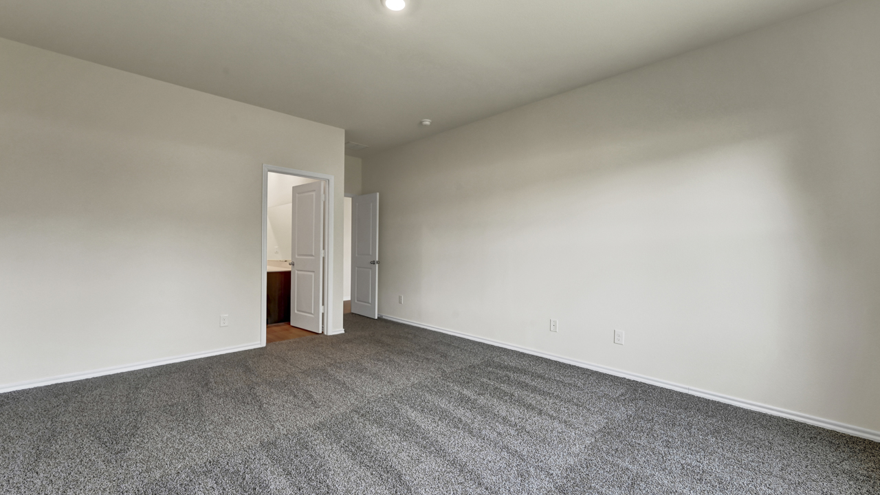 X40N primary bedroom