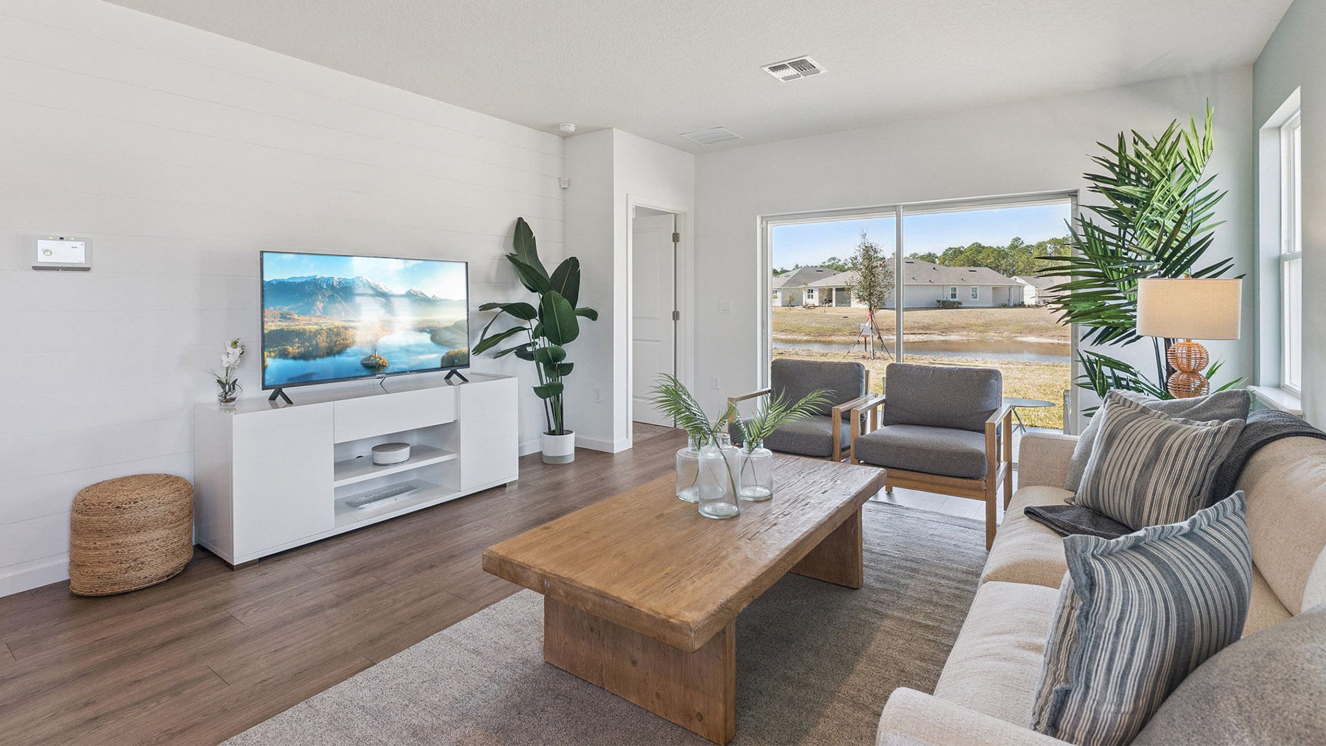 spacious living room