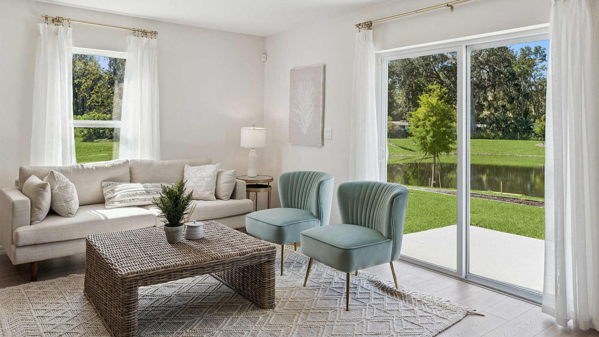 living area sun thru door