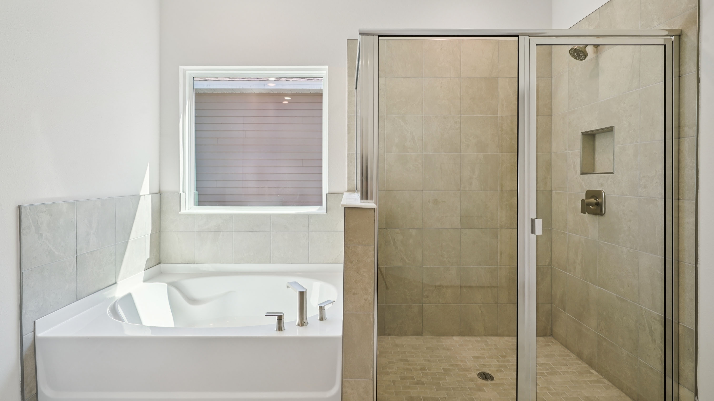 Hawthorne Owners Ensuite Bathroom