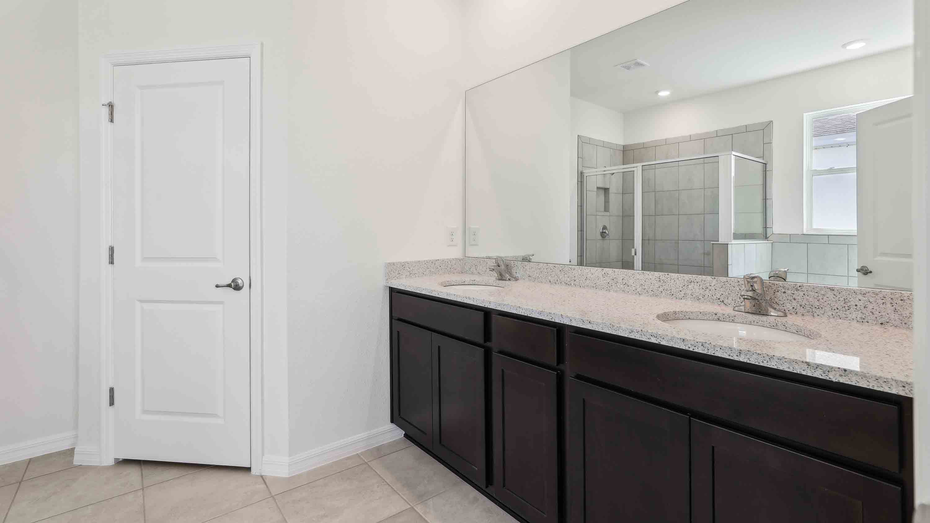 Laurel Owners Ensuite Bathroom