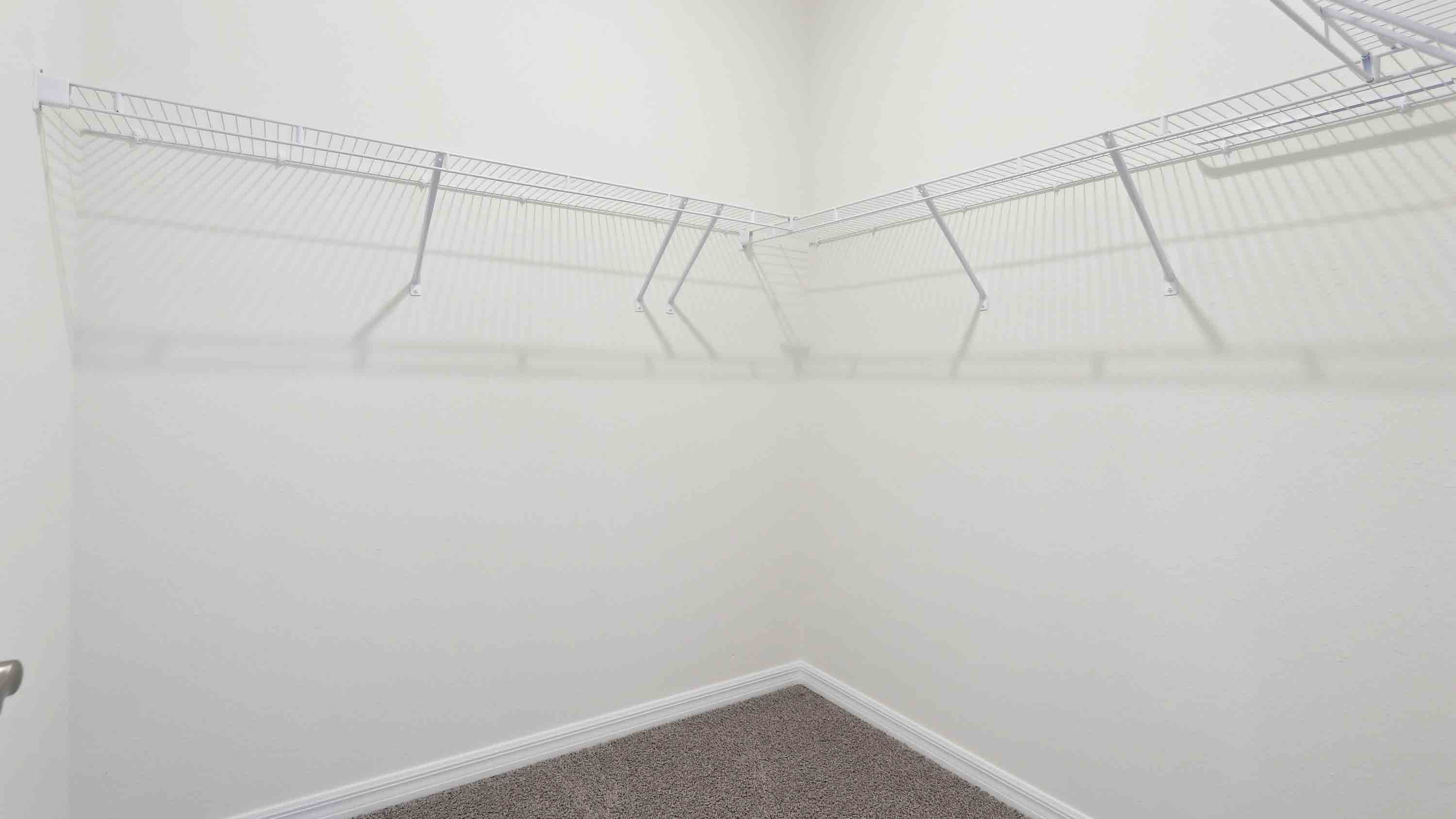 Hawthorne Owners Closet