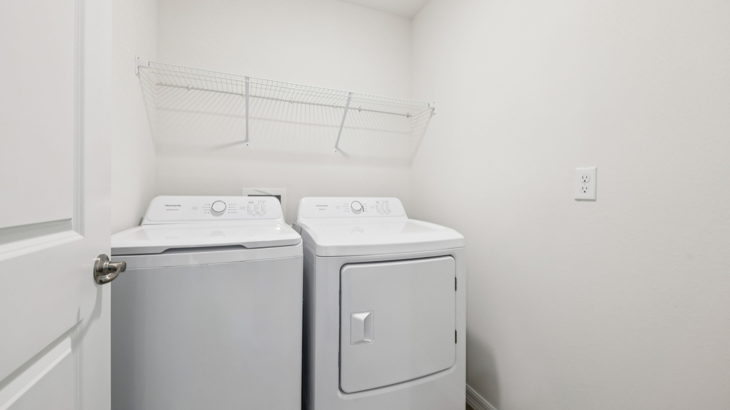 Dakota Laundry Room