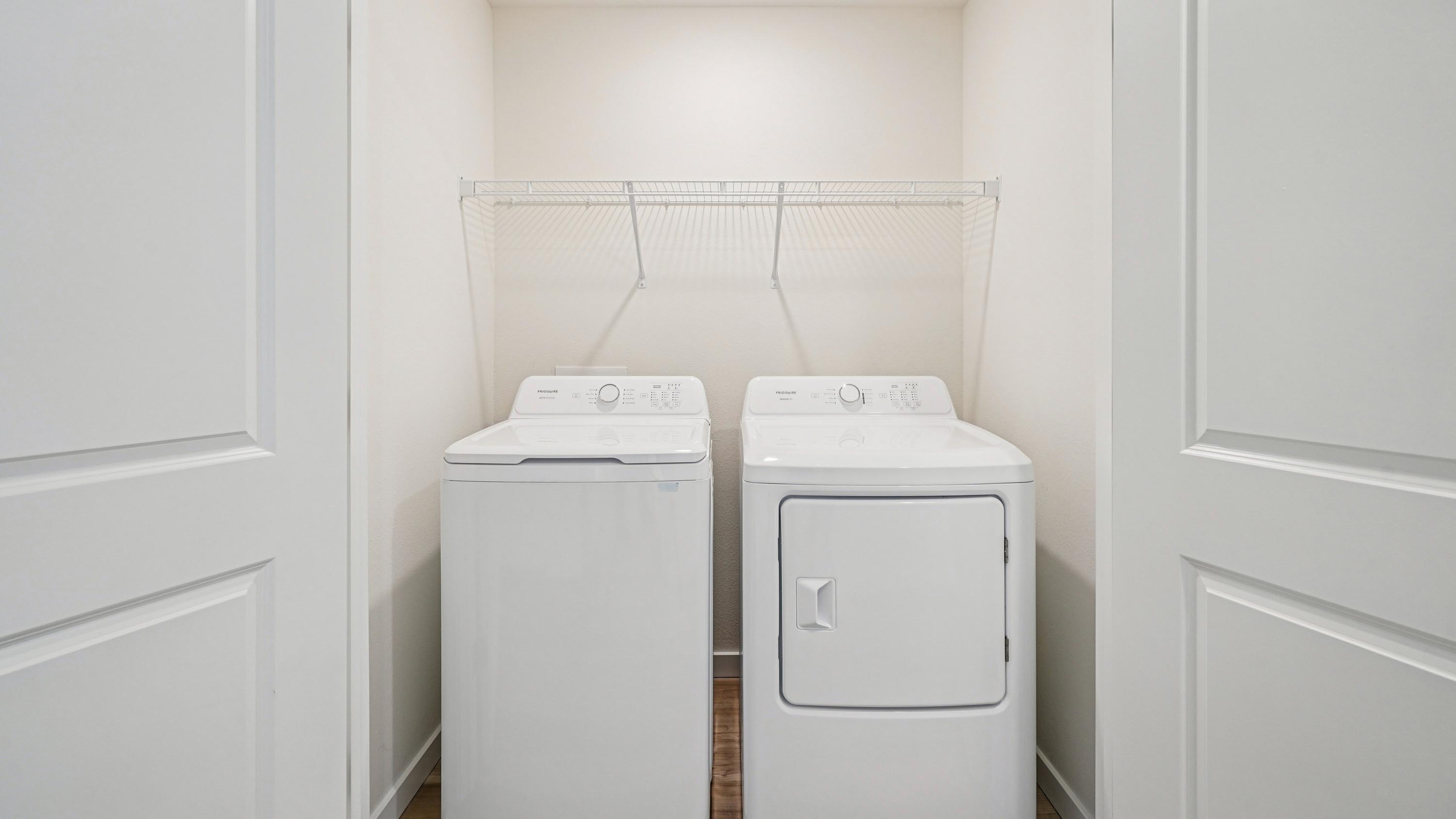 Greenbriar Laundry Roomq