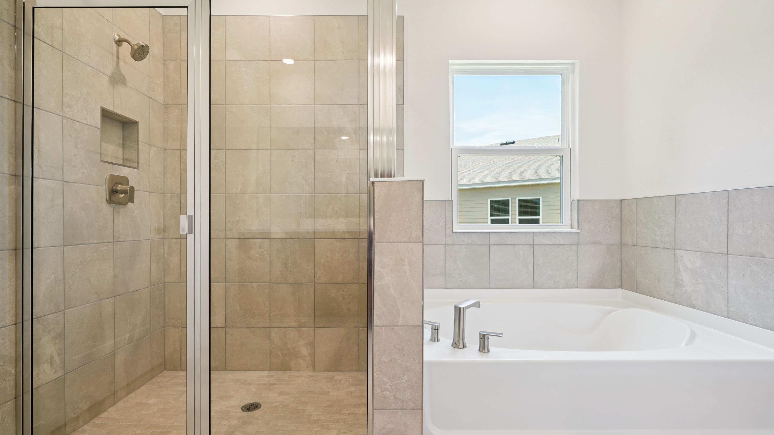 Destin Owners Ensuite Bathroom