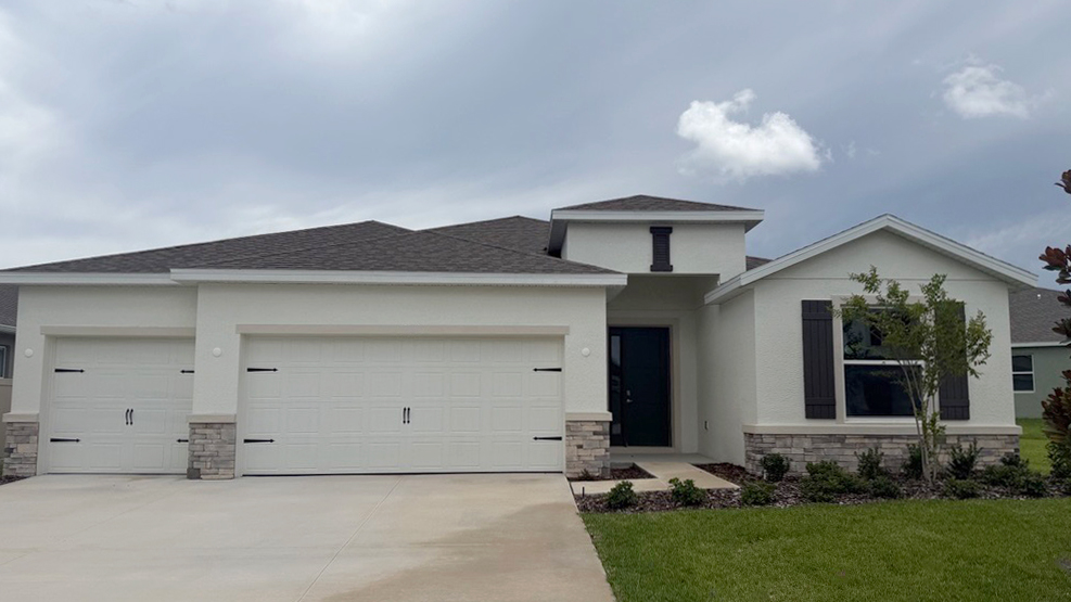7030 SW 44th Circle exterior