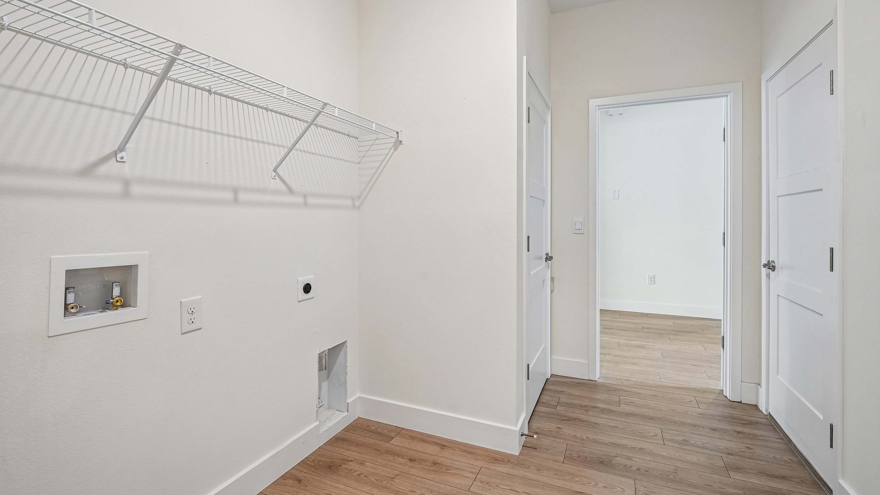 Hawthorne Laundry Room