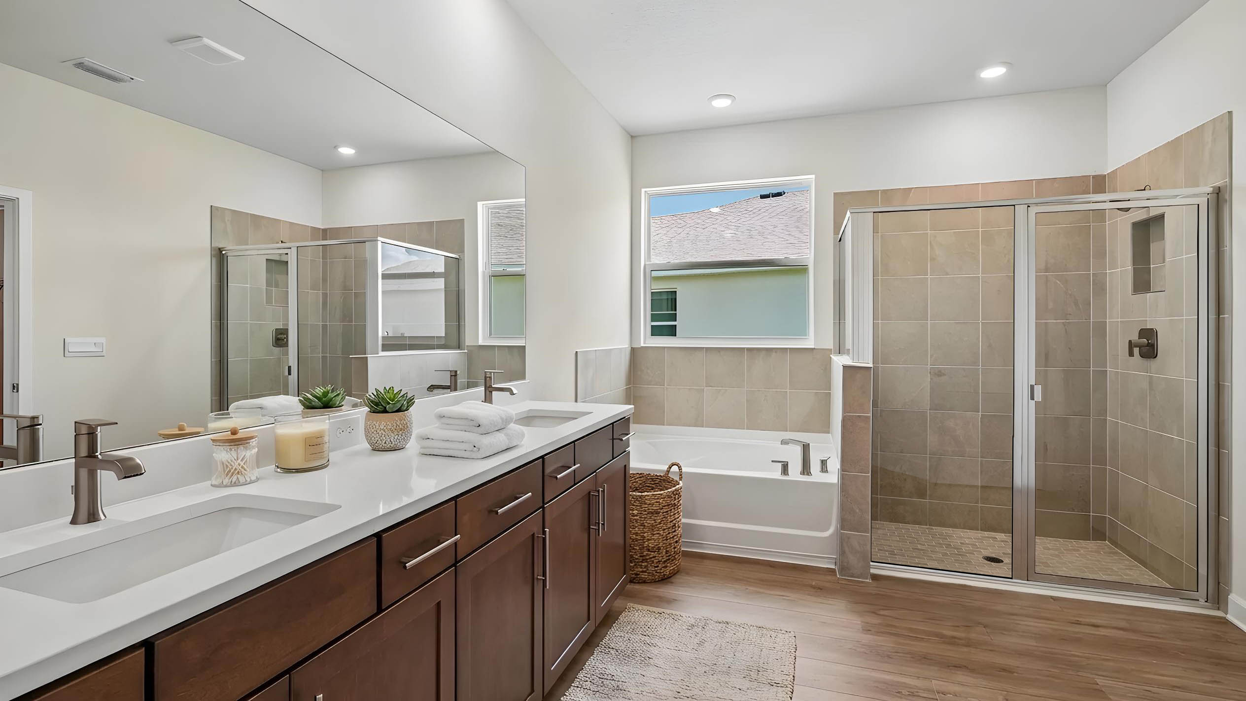 Hawthorne Owners Ensutie Bathroom