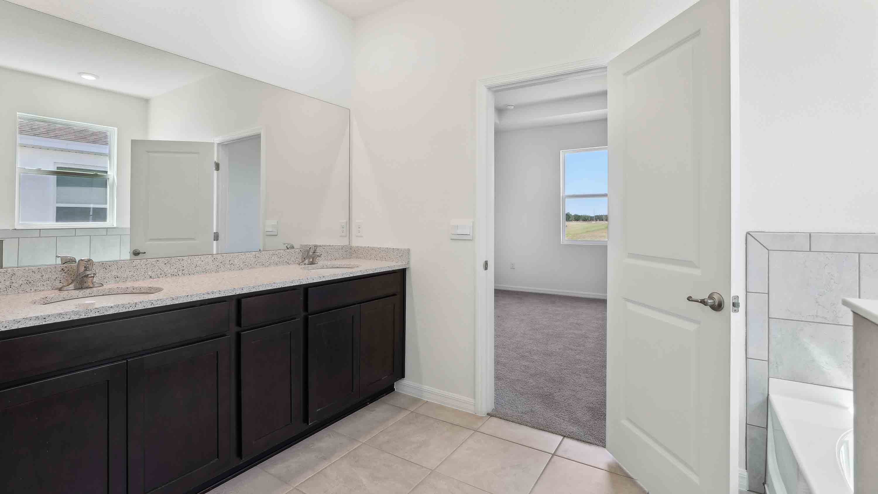 Laurel Owners Ensuite Bathroom