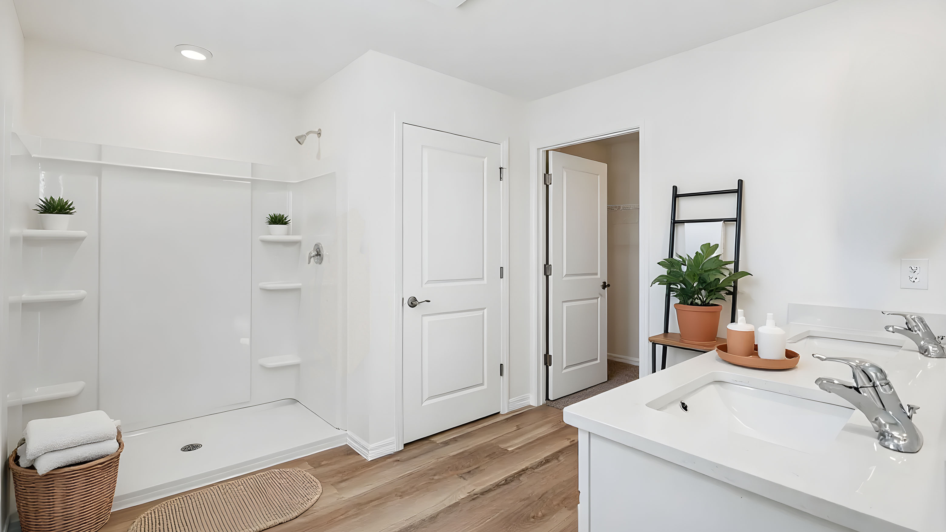 Ensley Owners Ensuite Bathroom