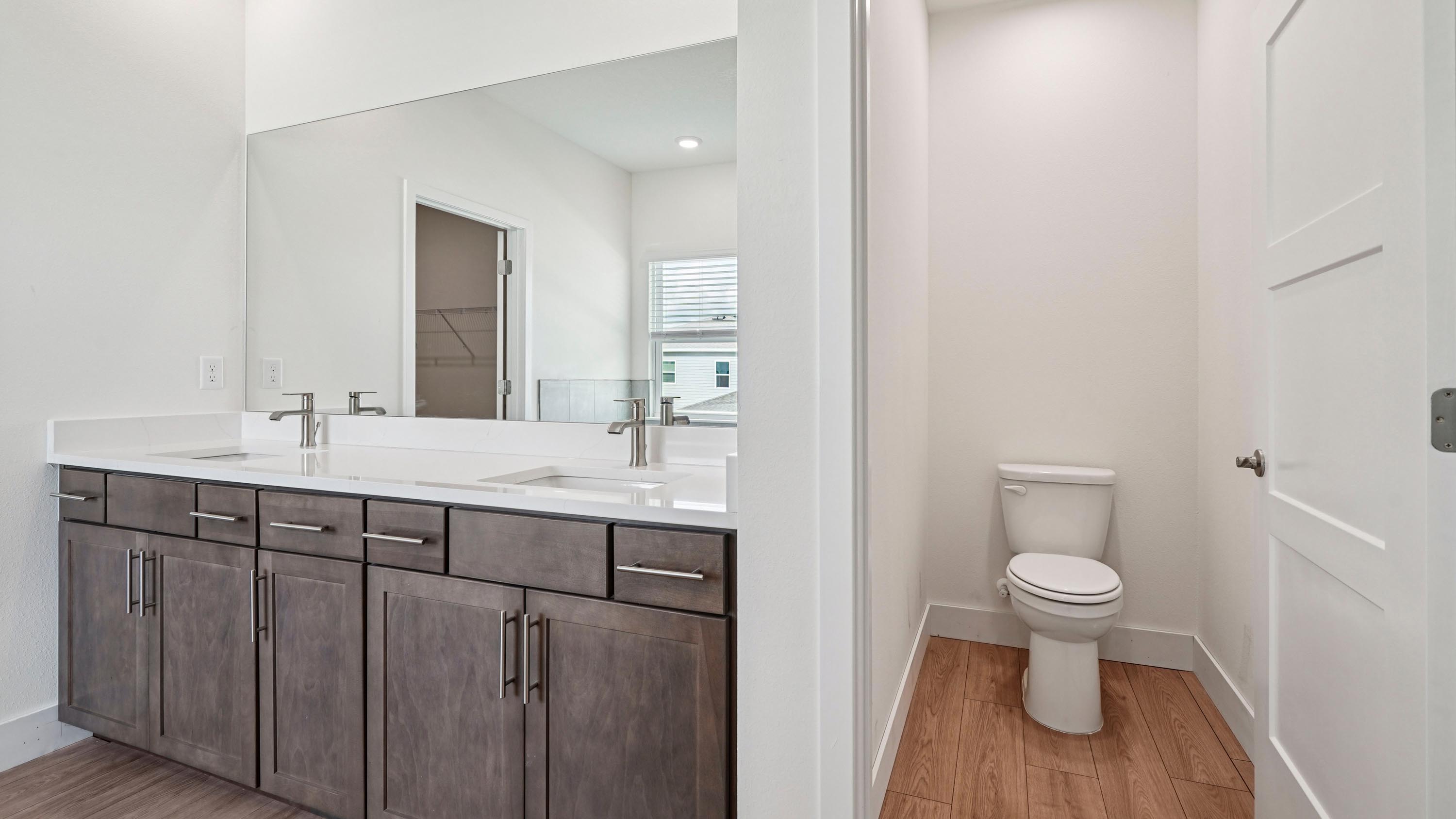 Hemignway Owners Ensuite Bathroom