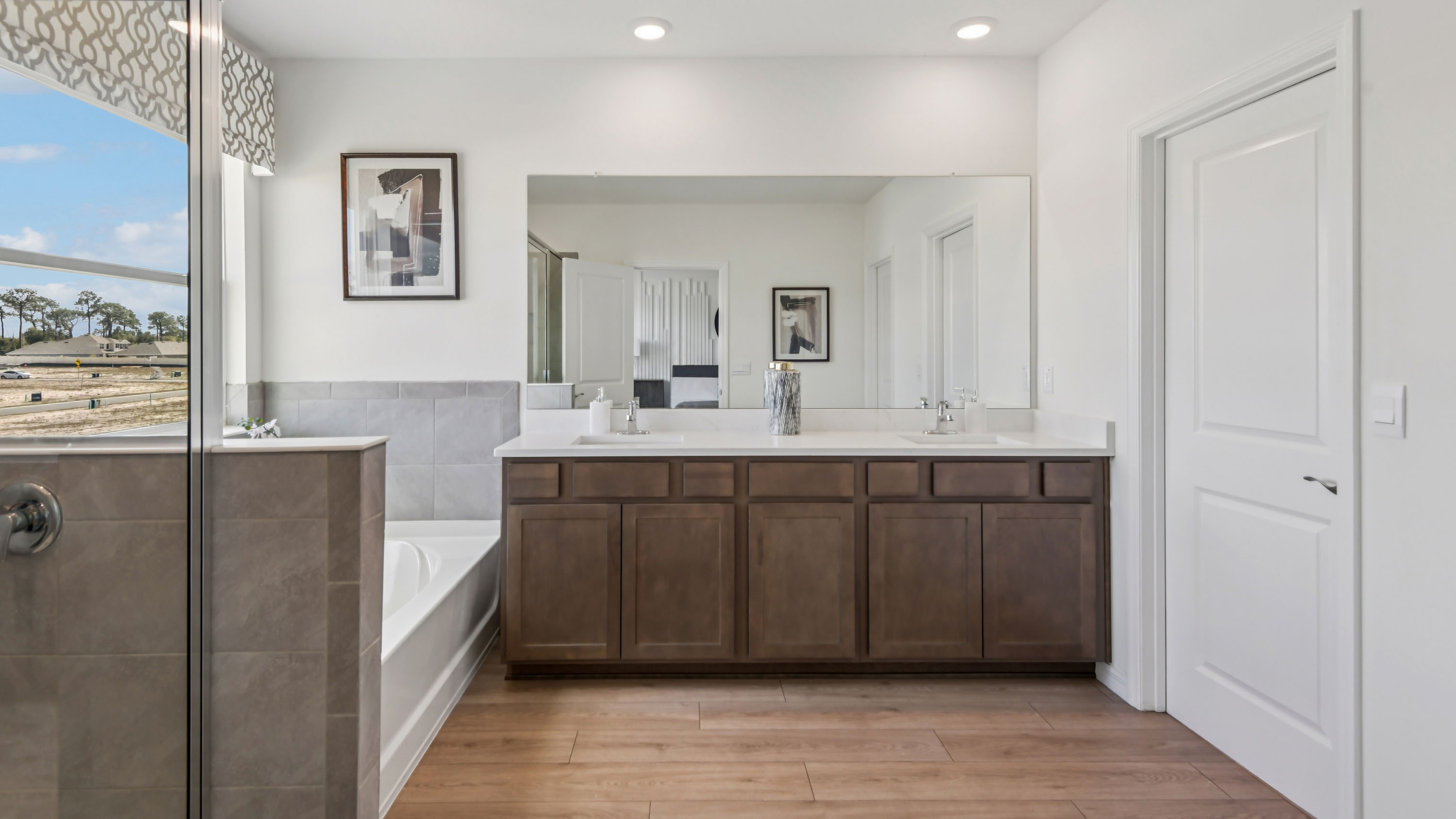 Coral Owners Ensuite Bathroom