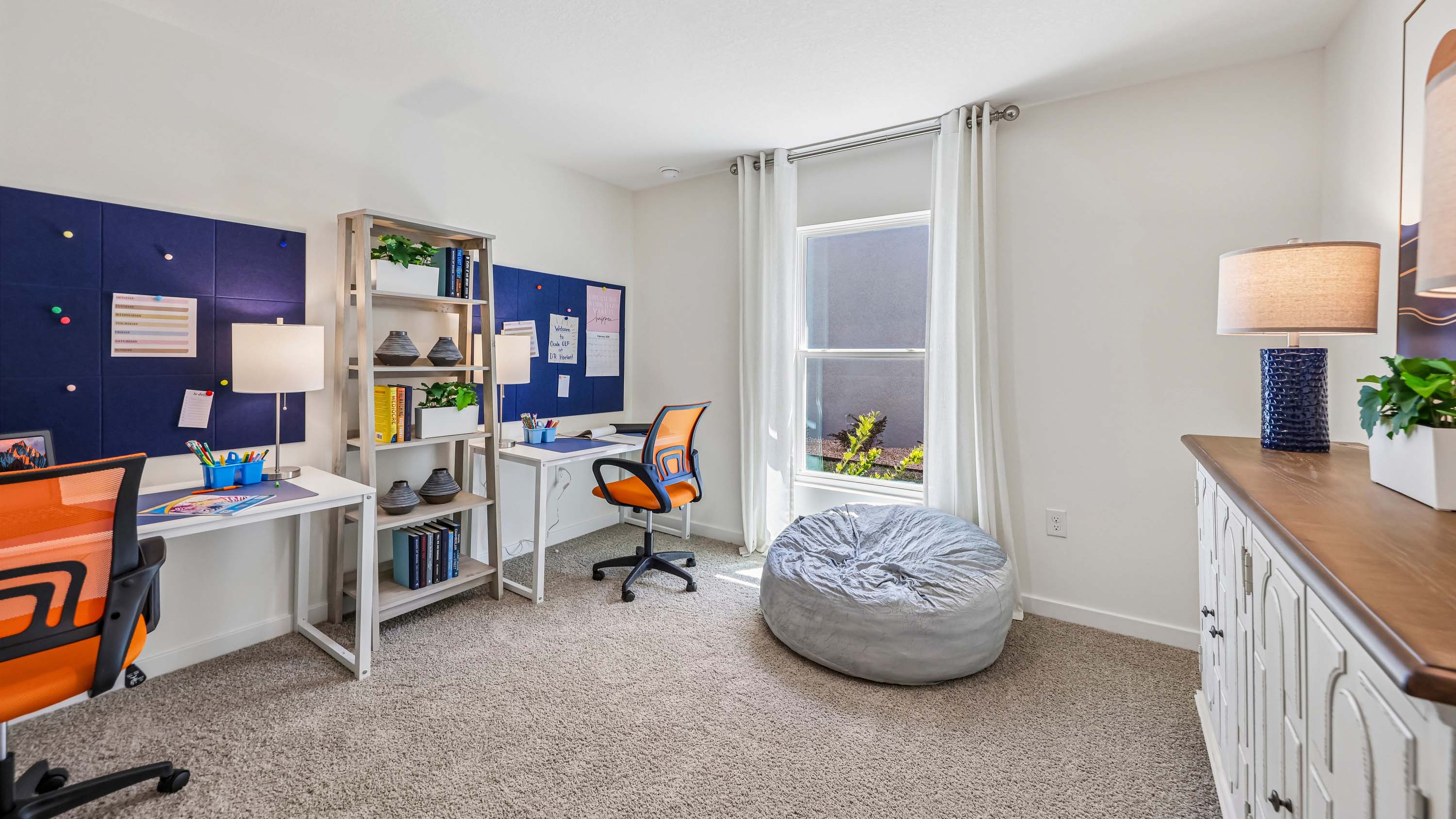 den/bedroom 4
