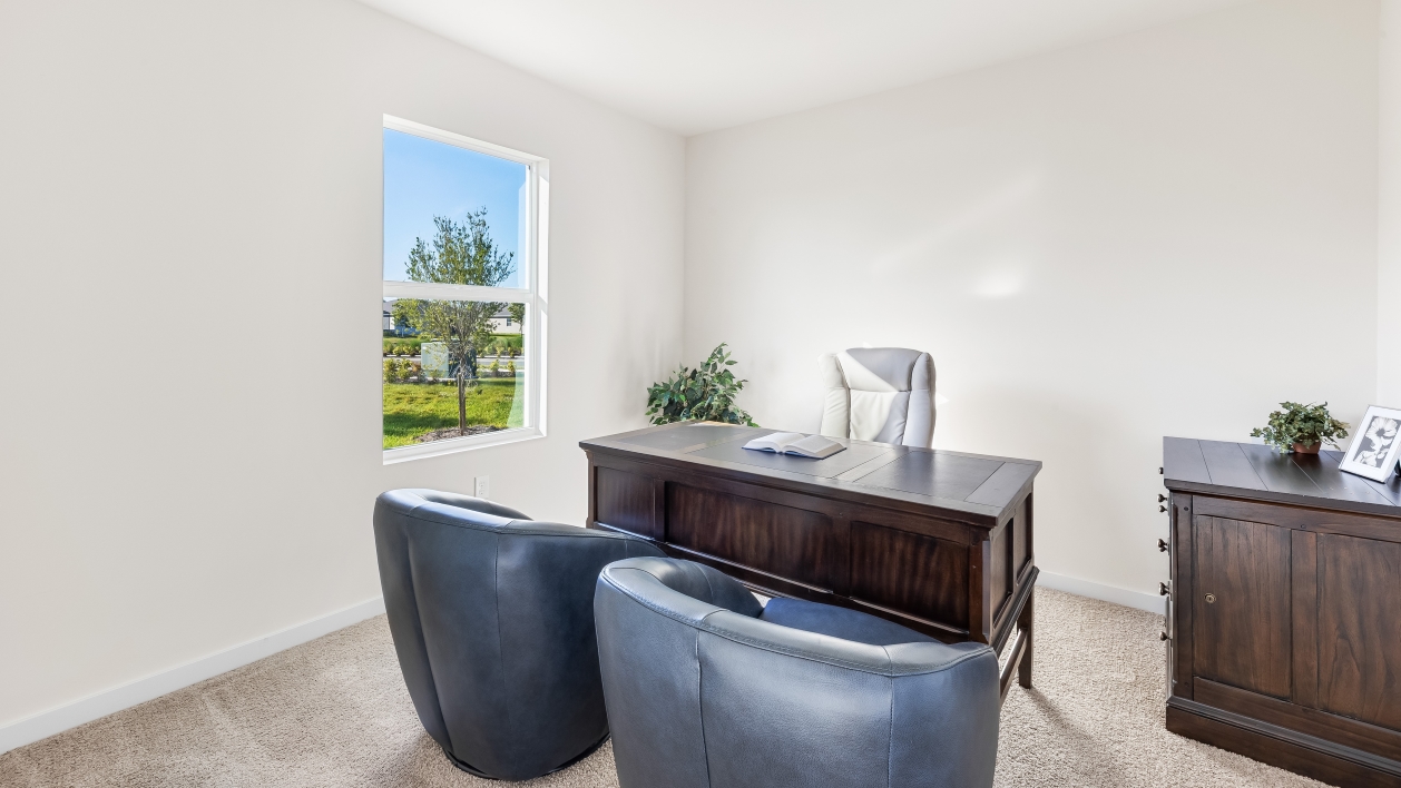 Carrington Flex Room