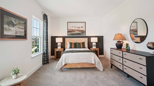 Holden Bedroom2