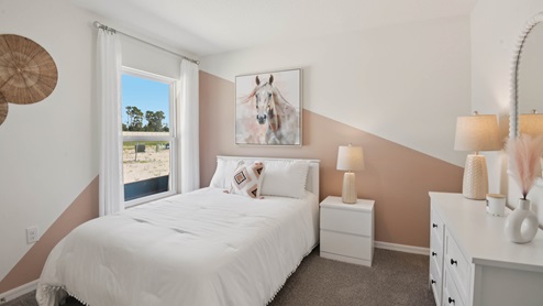 Allex Bedroom2