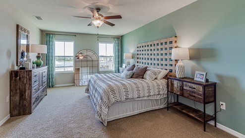 Autumn Glen owner's suite with ensuite bathroom