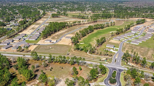 Lake Diamond aerial footage of golf course