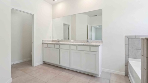Hawthorne owners ensuite bathroom