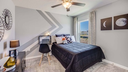 Allex bedroom2