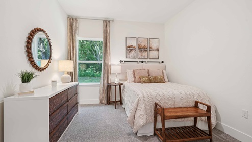 Holden Bedroom2