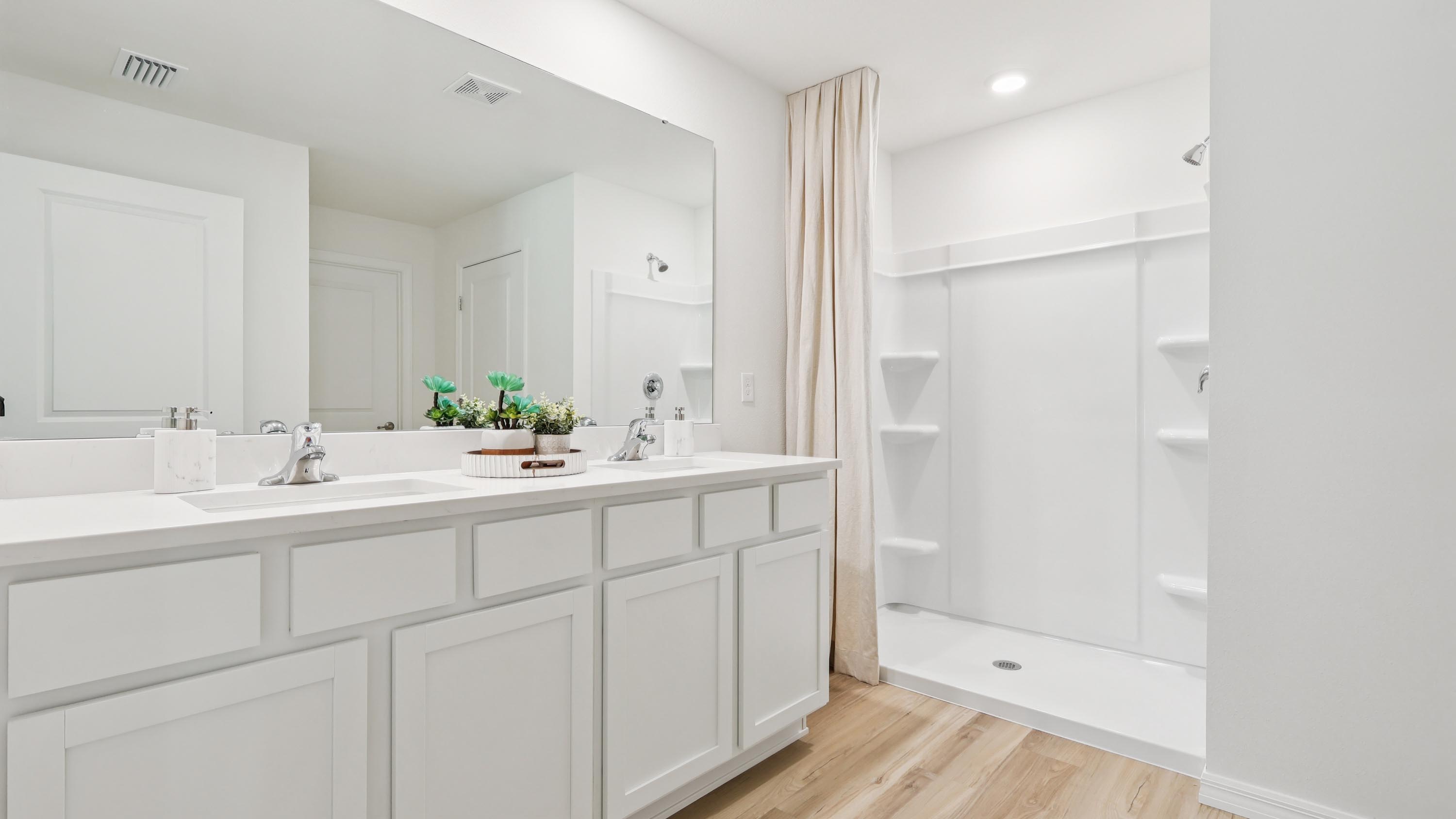 Cali Ownerse Ensuite Bathroom