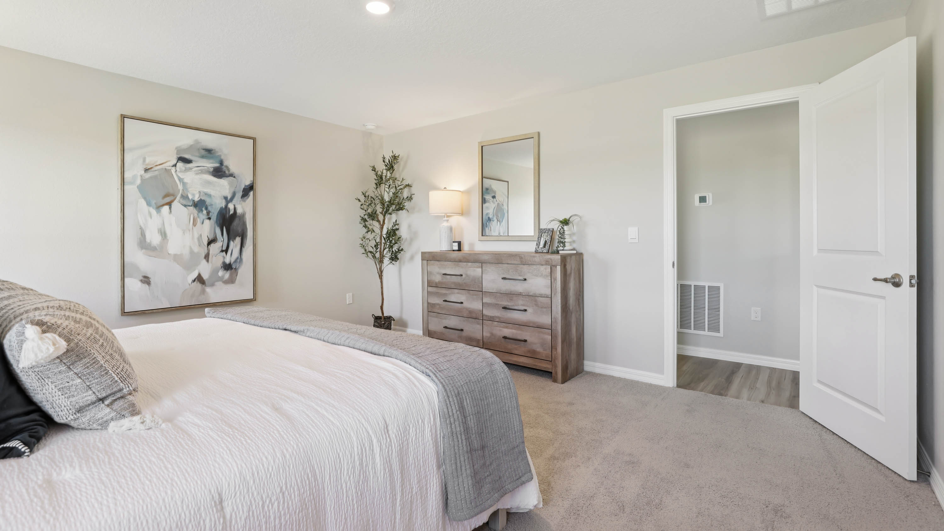 Lakeside Owners Suite