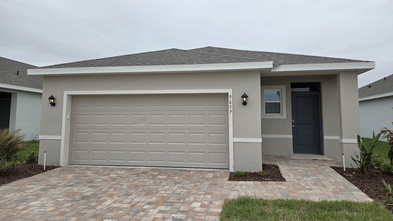 9057 venetian square front