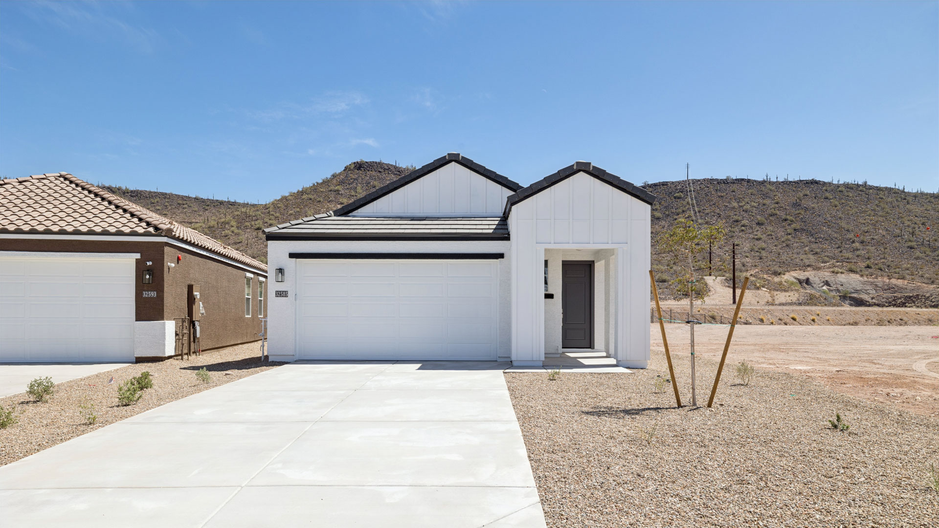 32585 N SMOKE VIEW TRL exterior