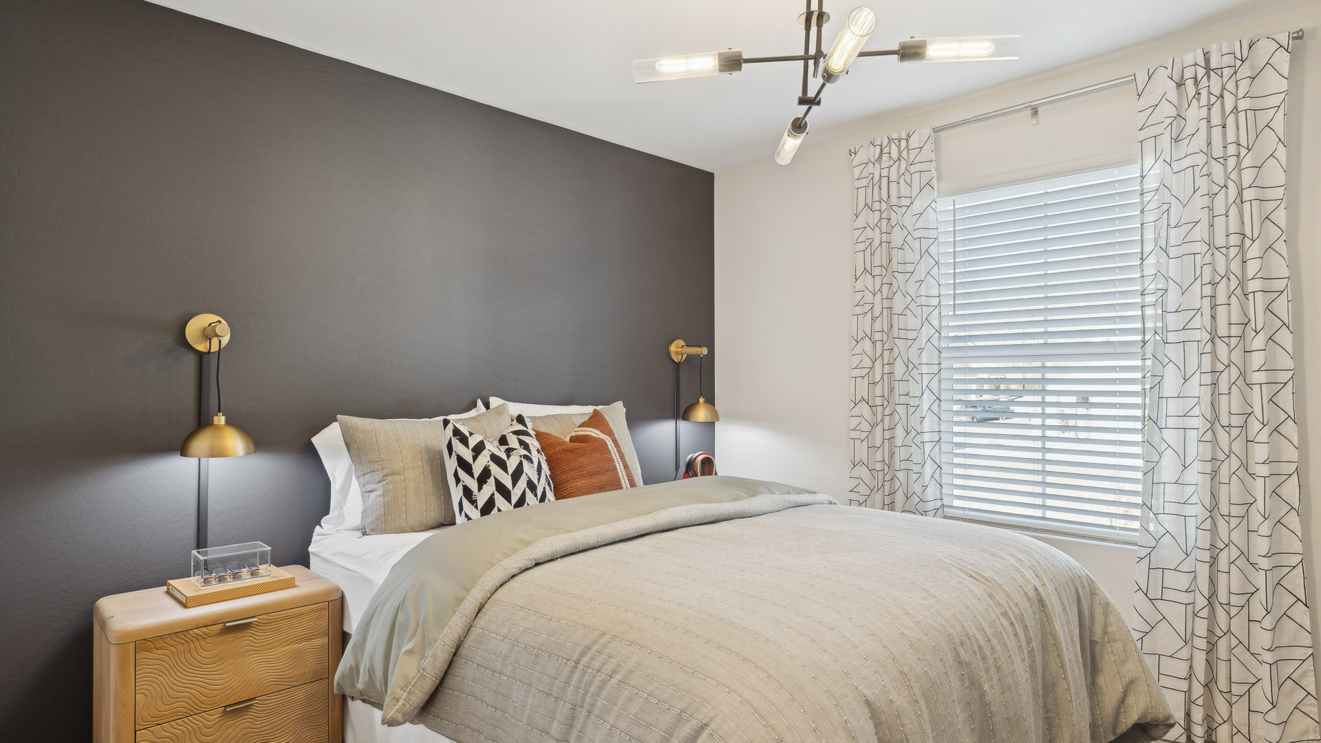 Model Bedroom