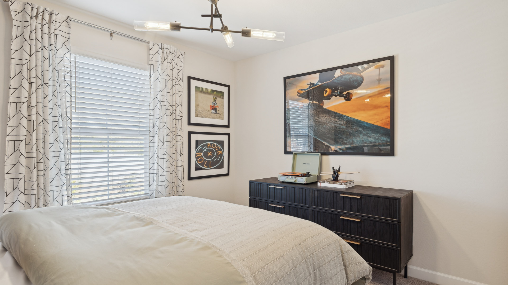 Model Bedroom