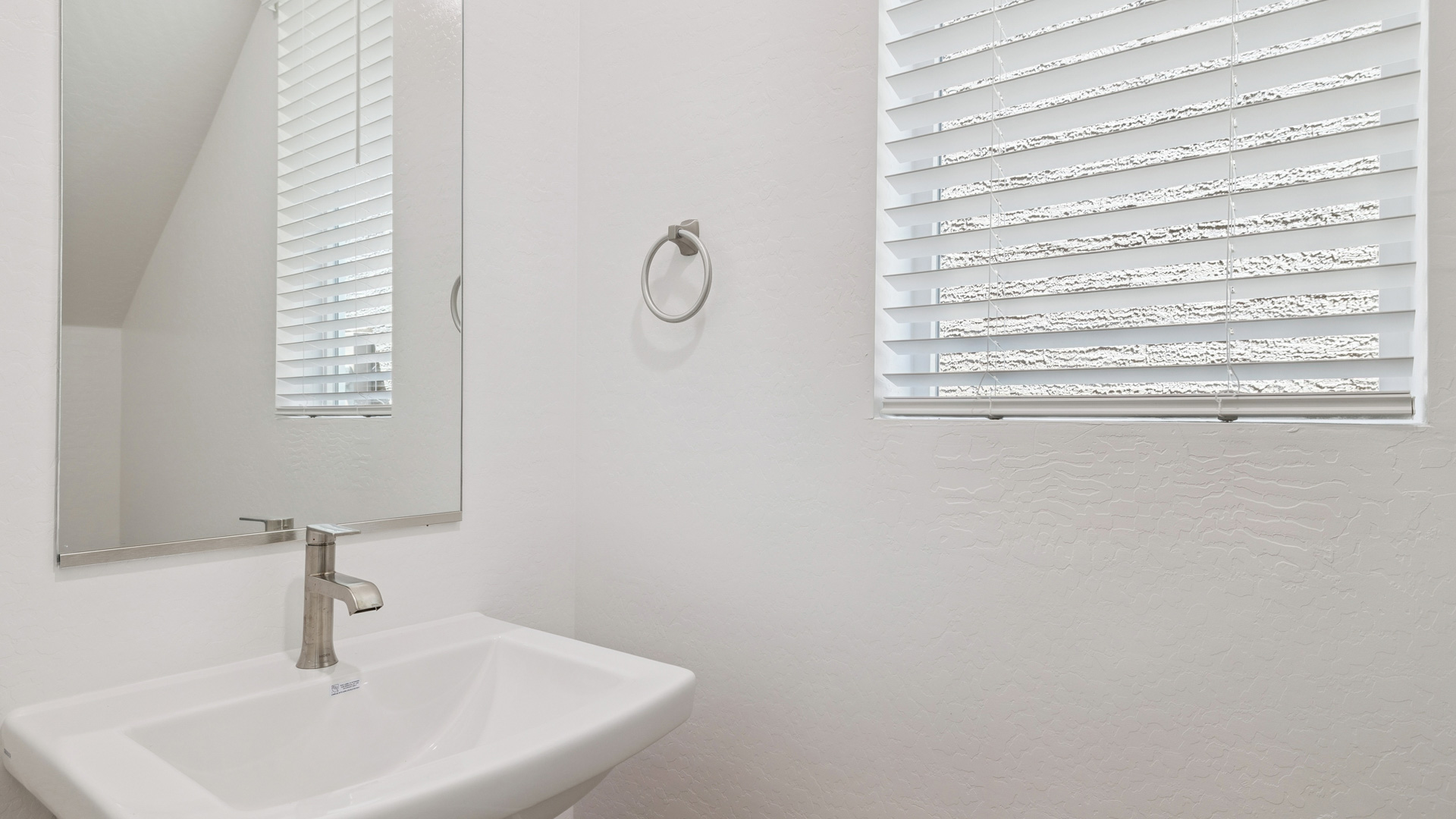 Powder room.